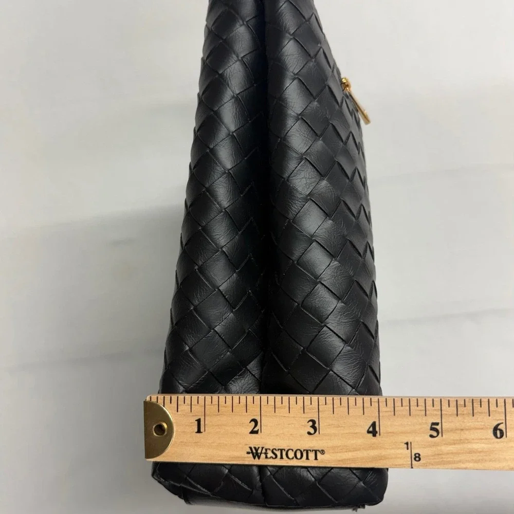 N/A woven faux